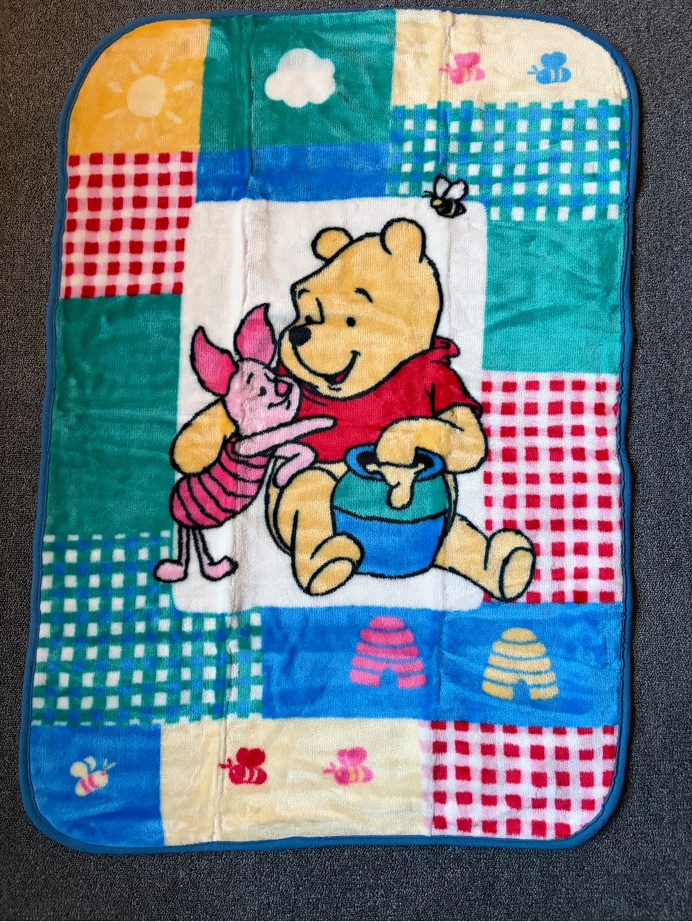 Vintage Disney Winnie the Pooh Piglet Honey Pot Baby Blanket 30x45” NEVER USED